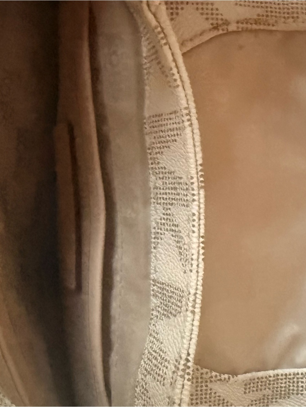 Michael Kors Beige Signature Logo Crossbody Bag mini bag - Picture 3 of 13